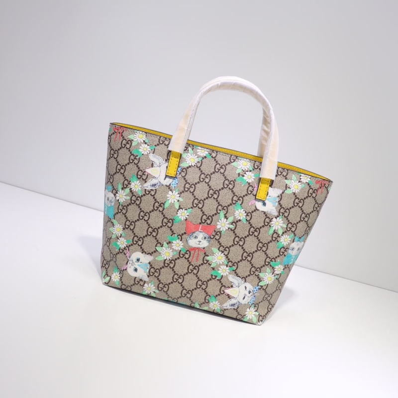 G*u*i shopping bags